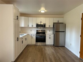 5 Parkview Ct in Copake, NY - Building Photo - Building Photo