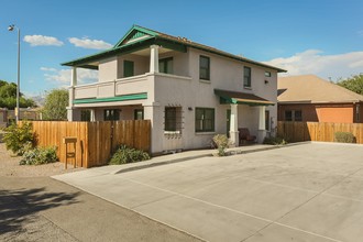 Water Street Homes in Tucson, AZ - Foto de edificio - Building Photo