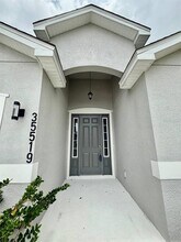 35519 Bellington Blvd in Zephyrhills, FL - Building Photo - Building Photo