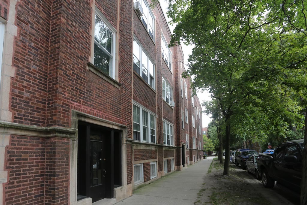 1921 W Winnemac Ave, Unit 3 in Chicago, IL - Building Photo