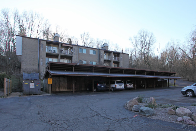 2798-2800 Temple Ave in Cincinnati, OH - Foto de edificio - Building Photo