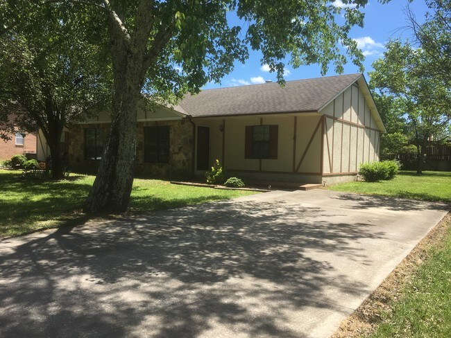 735 Bradley Dr, Unit 735 A Bradley Drive in Cookeville, TN - Building Photo - Building Photo