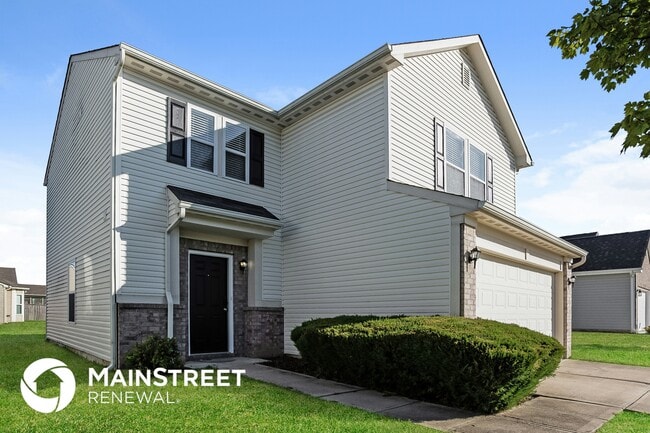 4326 Rhapsody Ln in Indianapolis, IN - Foto de edificio - Building Photo