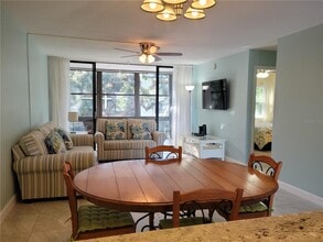 14130 Rosemary Ln in Largo, FL - Building Photo - Building Photo