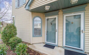 4929 Adelia Dr in Virginia Beach, VA - Building Photo - Building Photo