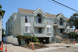 4470 S Centinela Ave in Los Angeles, CA - Building Photo - Building Photo