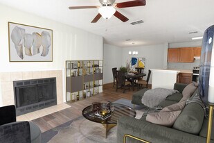 Wood Gardens in Hoover, AL - Building Photo