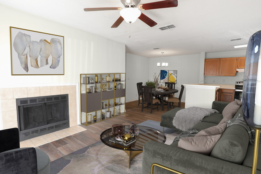 Wood Gardens in Hoover, AL - Building Photo