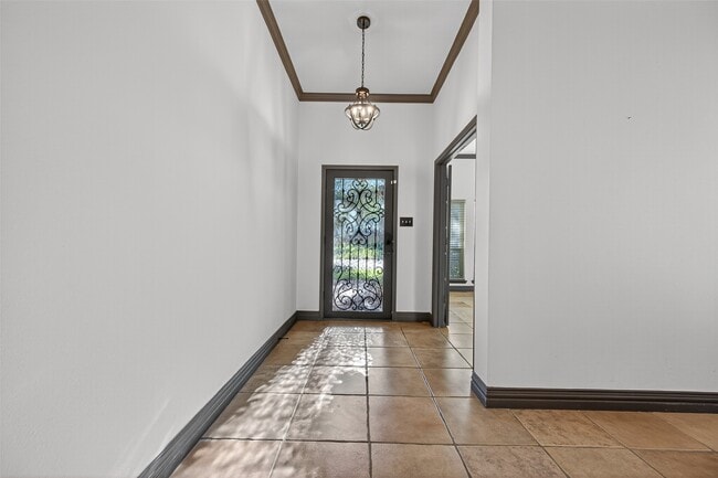 23410 Stratsborough Dr