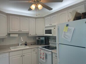 137 Flanders C in Delray Beach, FL - Building Photo - Building Photo