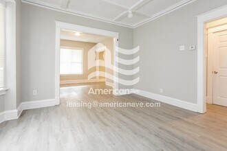 4107 Woodland Ave in Kansas City, MO - Foto de edificio - Building Photo