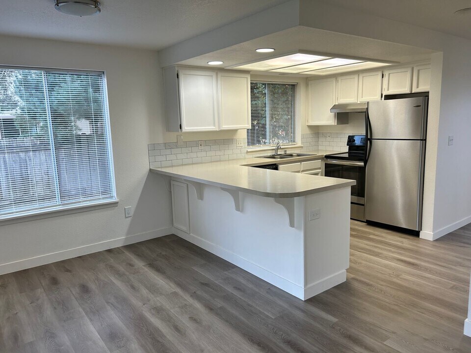 1815 SE Blairmont Dr in Vancouver, WA - Building Photo