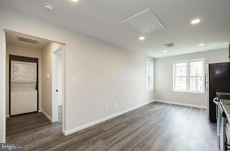 14 S 4th Ave, Unit 4 in Royersford, PA - Building Photo - Building Photo
