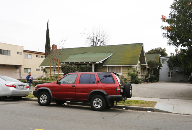 200 W Maple St in Glendale, CA - Building Photo - Building Photo