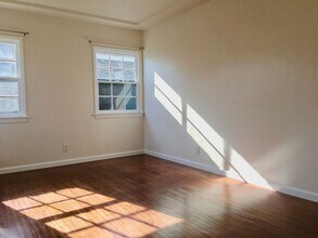 706 1/2 North McCadden Place in Los Angeles, CA - Building Photo - Building Photo
