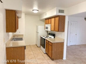 8980 E Speedway Blvd in Tucson, AZ - Building Photo - Building Photo