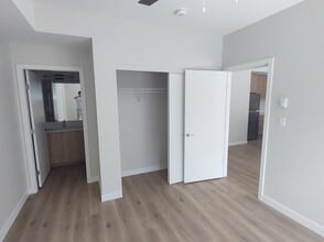 416 Royal Ave in Kelowna, BC - Building Photo - Building Photo