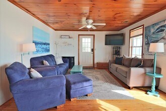 1108 N Shore Dr in Surf City, NC - Building Photo - Building Photo