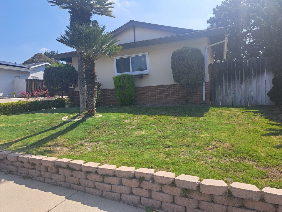 927 Rutgers Ave in Chula Vista, CA - Building Photo