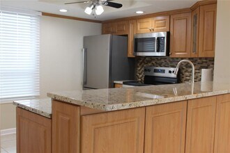 2618 Cove Cay Dr in Clearwater, FL - Building Photo - Building Photo