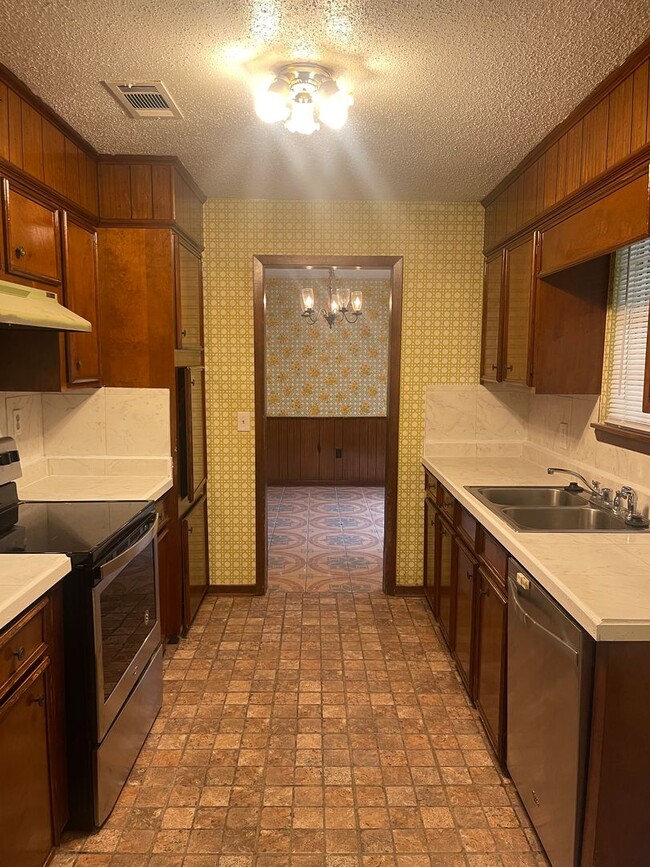 4253 Will-O-Wood Blvd in Jackson, MS - Building Photo - Building Photo