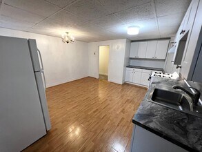 143 William St in Middletown, CT - Foto de edificio - Building Photo