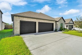 260 Lakeside Dr in Lavon, TX - Building Photo - Building Photo