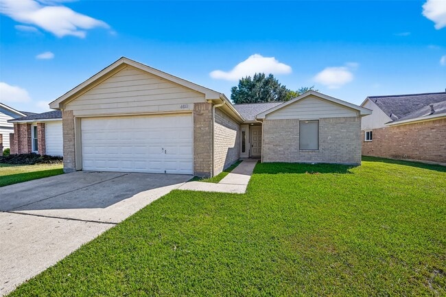 4422 Wee Lassie Ln in Houston, TX - Building Photo - Building Photo