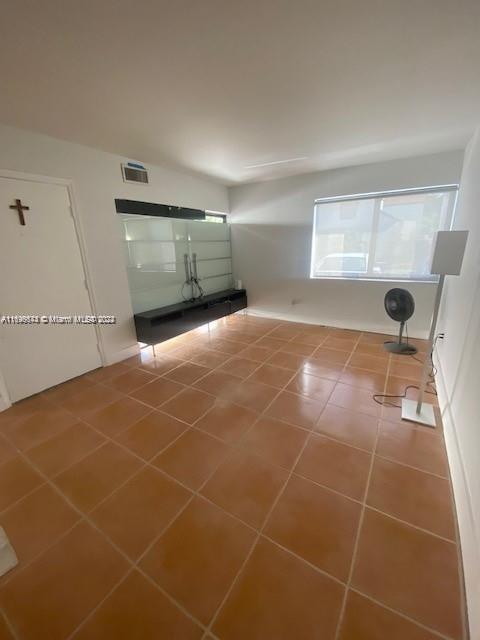 9744 NW 4th Ln in Miami, FL - Foto de edificio - Building Photo