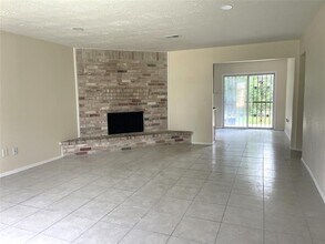 16219 Delgado Dr in Houston, TX - Building Photo - Building Photo