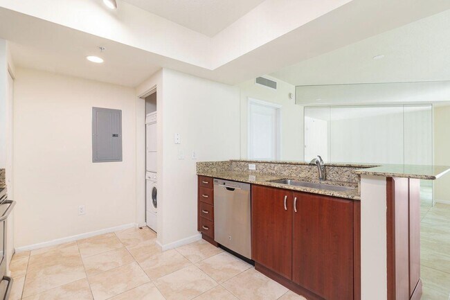 403 S Sapodilla Ave in West Palm Beach, FL - Building Photo - Building Photo