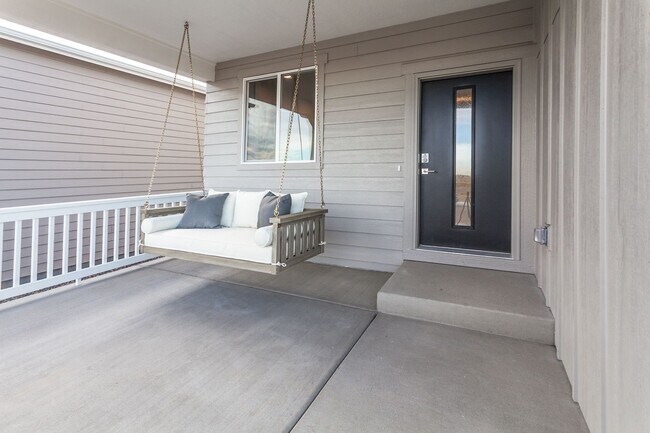Beautiful Model Home in New Johnstown Neighborhood! in Johnstown, CO - Building Photo - Building Photo