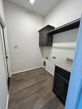 8720 SW 40th Ter in Oklahoma City, OK - Building Photo - Building Photo