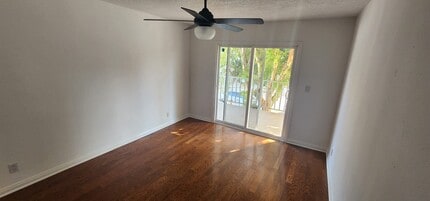 3501 E Ransom St, Unit 101 in Long Beach, CA - Building Photo - Building Photo