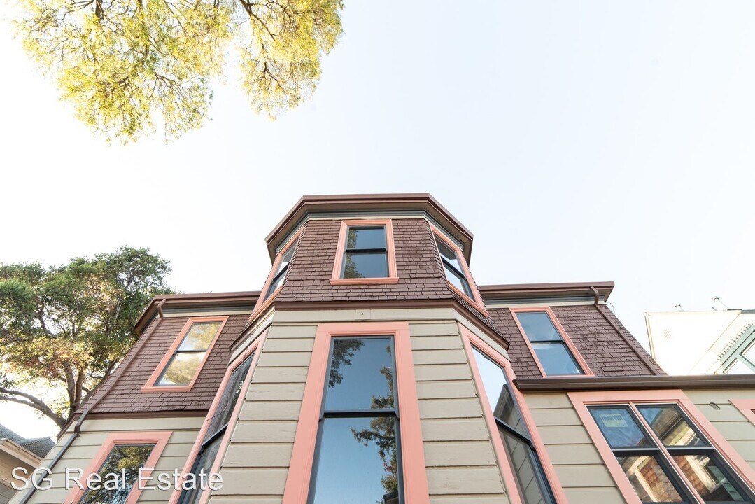 2524 Dwight Way in Berkeley, CA - Building Photo