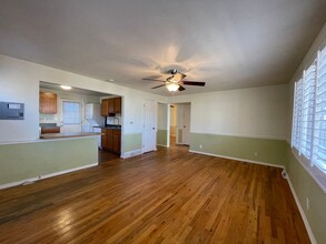 3001-3005 S Fox St in Englewood, CO - Foto de edificio - Building Photo