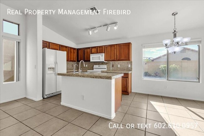 16620 S 48th St in Phoenix, AZ - Building Photo - Building Photo
