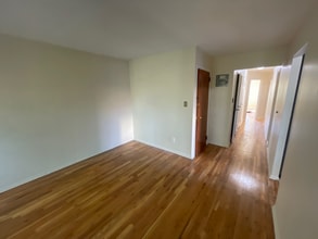 72 Paerdegat 2nd St in Brooklyn, NY - Building Photo - Building Photo