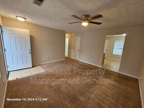 4321 Westglen Dr in Ellenwood, GA - Building Photo - Building Photo