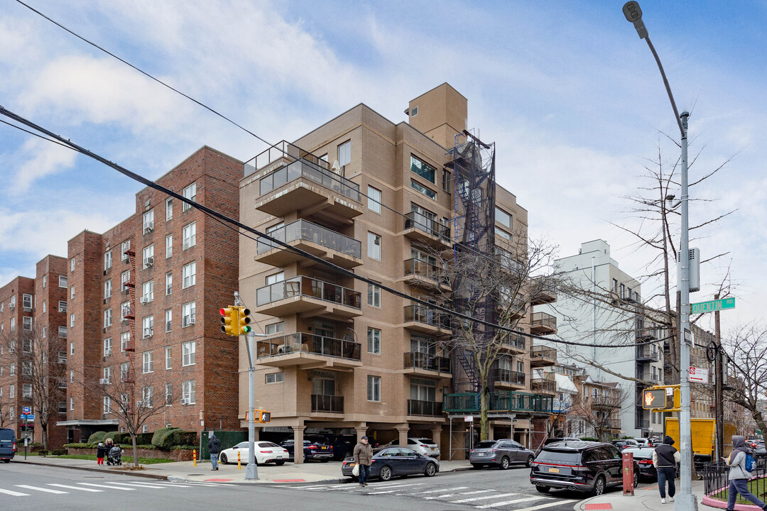 1686 E 19th St in Brooklyn, NY - Building Photo