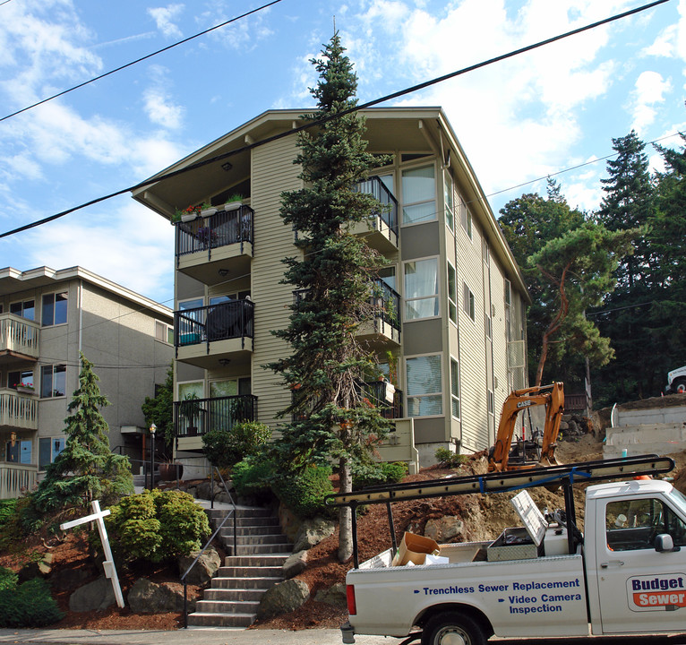 3608 14th Ave W in Seattle, WA - Building Photo