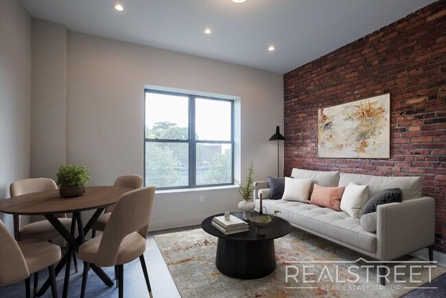 property at 1578 Union St