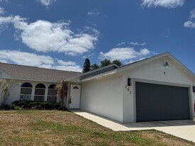 262 SW Crescent Ave in Port St. Lucie, FL - Building Photo