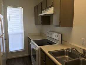 3606 Choctaw St in Bryan, TX - Building Photo - Building Photo