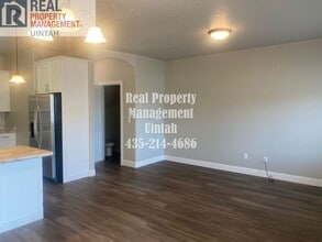 431 E Red Fox Ln in Vernal, UT - Building Photo - Building Photo
