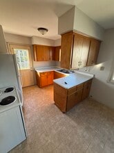 1430 Eder Ln, Unit 1430 in West Bend, WI - Building Photo - Building Photo