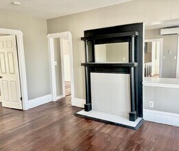 653 Brock Ave, Unit 3 in New Bedford, MA - Building Photo - Building Photo