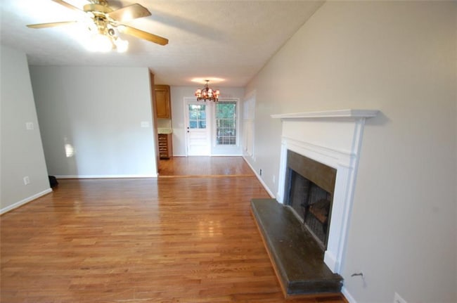 5511 Burrus Ln in Mableton, GA - Building Photo - Building Photo