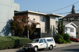 149 Santa Helena Ave in Millbrae, CA - Building Photo - Building Photo