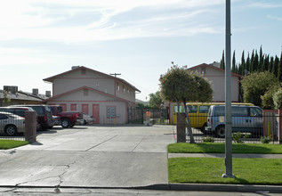 K Street Apartments in Merced, CA - Building Photo - Building Photo